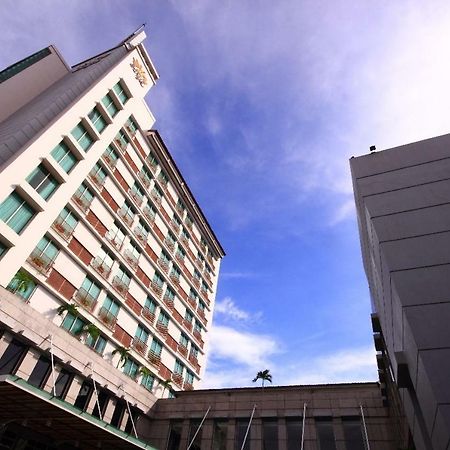 Grand Surya Hotel Kediri Exterior photo