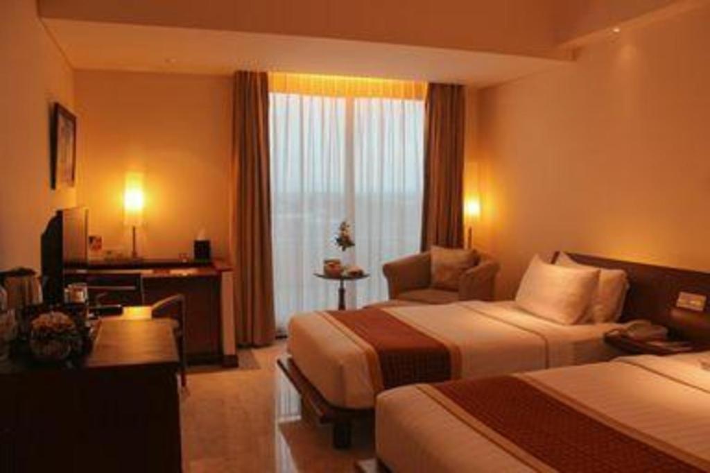 Grand Surya Hotel Kediri Exterior photo